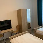 Sam - Gasthaus.md Privatunterkunft Magdeburg