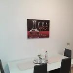 Sam - Gasthaus.md Privatunterkunft *