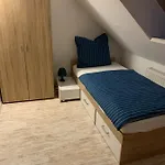 Sam - Gasthaus.md Privatunterkunft *