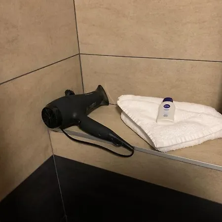 Sam - Gasthaus.md * Magdeburgo