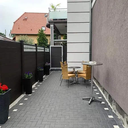 Sam - Gasthaus.md Homestay Magdeburg